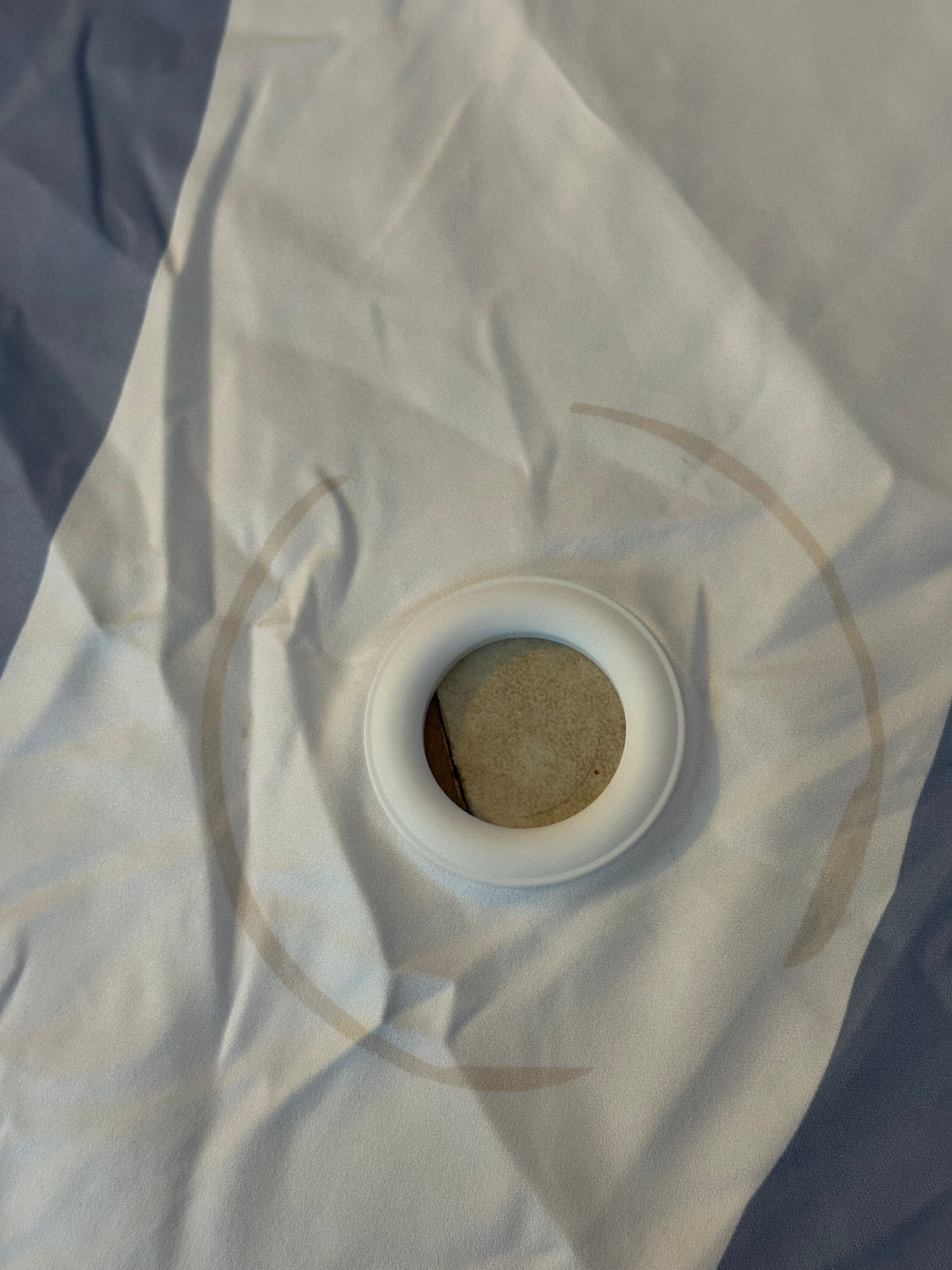 Il telo mare con foro centrale